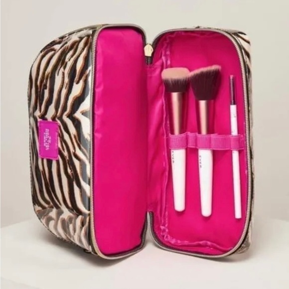 Stella & Dot Crush It Pouf in Camo Bluch - Picture 5 of 6